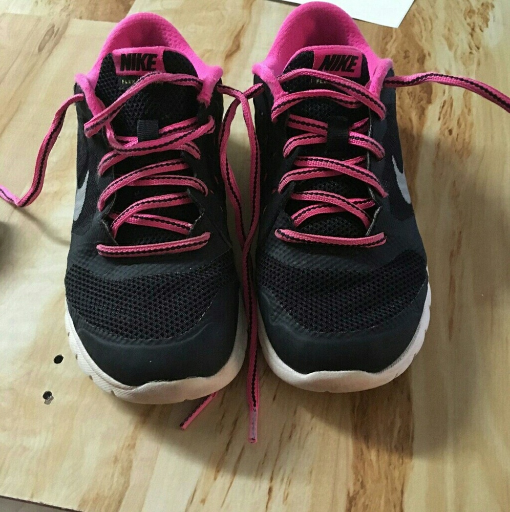 💥MAKE OFFER💥Nike Flex Run